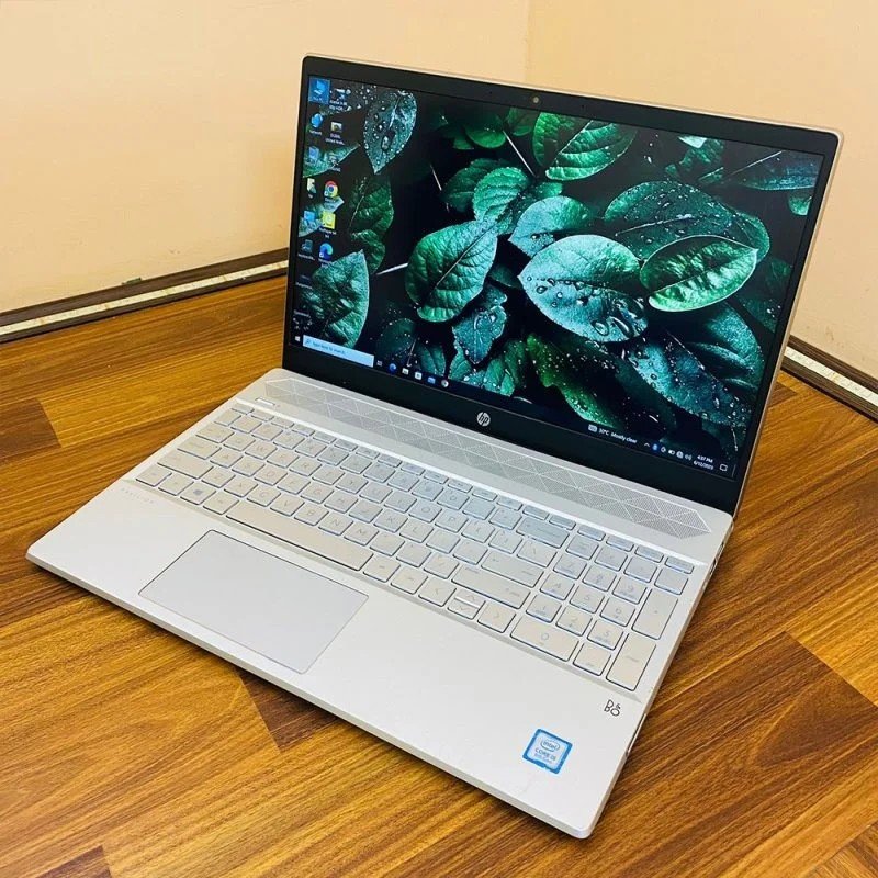 HP Pavilion 15-CS0XXX, i5 8Go RAM 500GB HDD